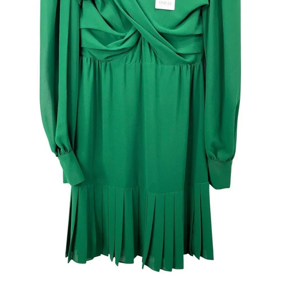 NEW‎ ONE33 SOCIAL The Fiona criss cross front Mini Dress Size 0  forest green